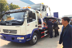 张店汽车道路救援拖车价格